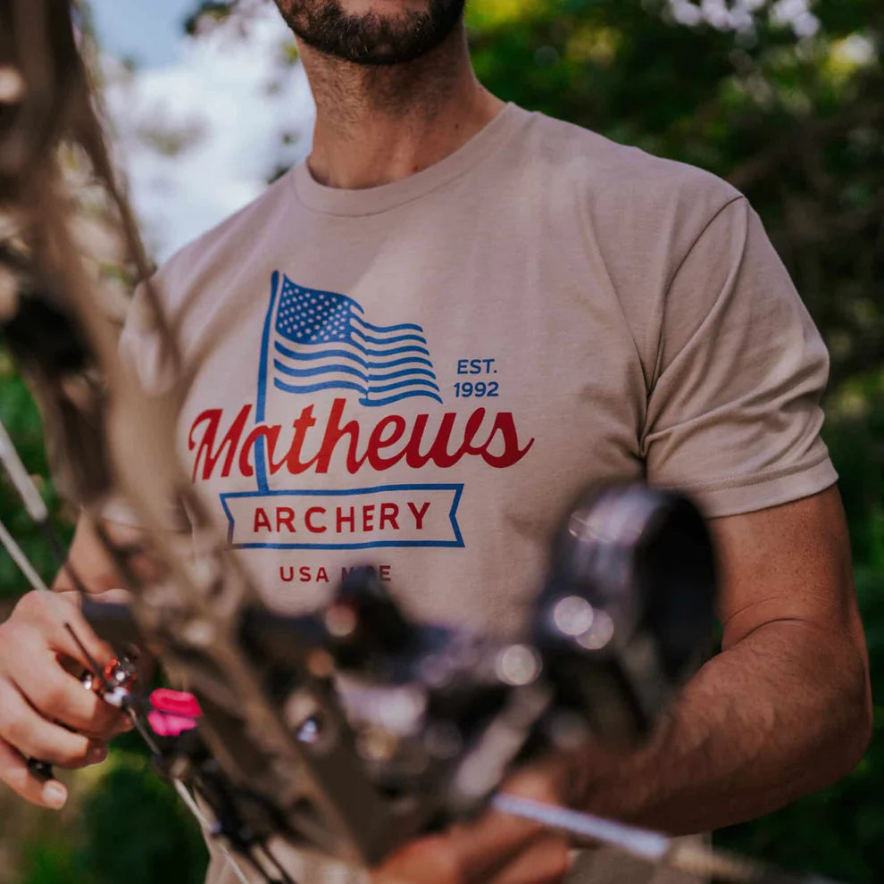 T-Shirt Mathews Flag Tee