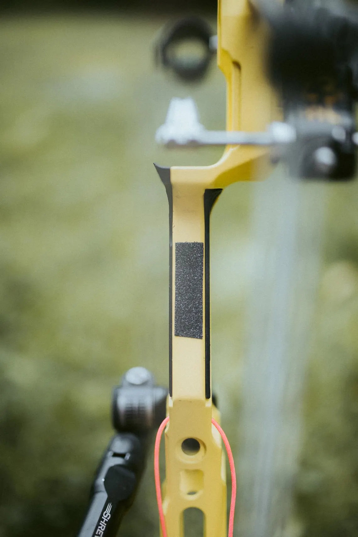 Platines de grip Piraw pour Arc Mathews